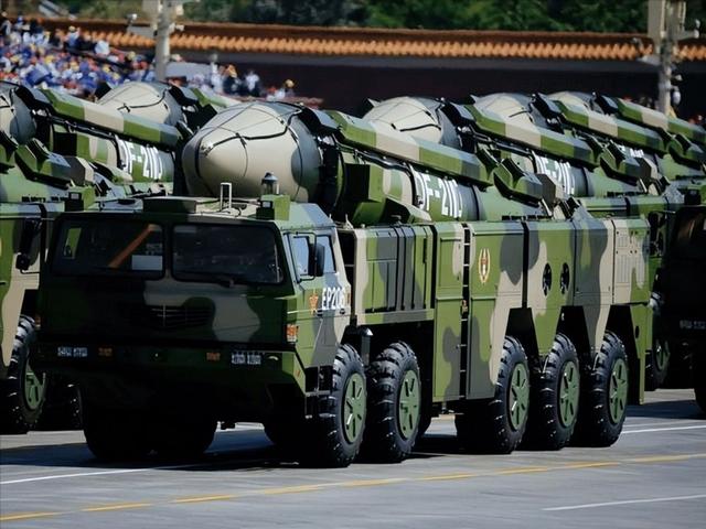 东风系列导弹武器，中国国防力量的坚实支柱，东风系列导弹武器，中国国防力量的核心支柱
