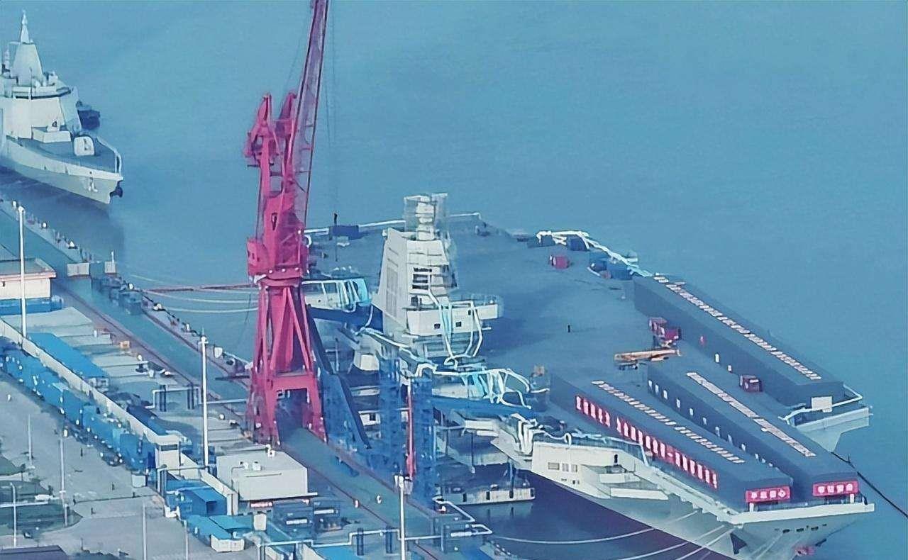 我国航母概览，强大的海上力量展现，我国航母概览，展现强大的海上力量风采