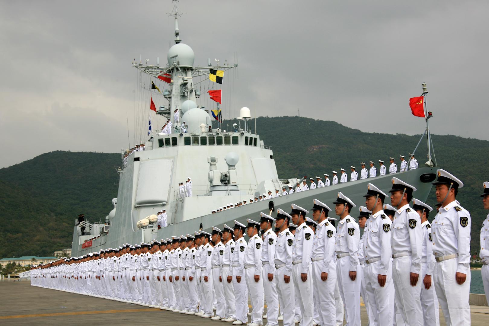 海南075型两栖攻击舰，中国海军力量的新里程碑，海南075型两栖攻击舰，中国海军力量的崭新里程碑