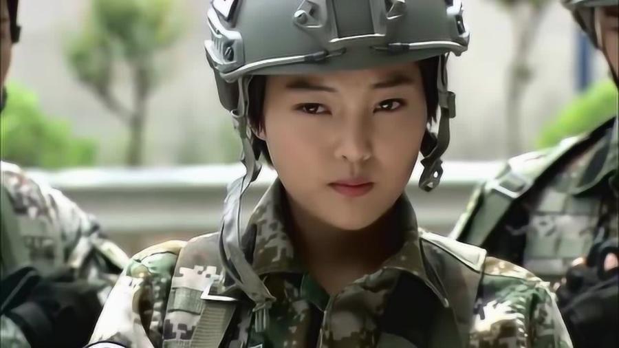 中国女特种兵冯霞，坚韧与荣耀的写照，中国女特种兵冯霞，坚韧精神与荣耀的写照