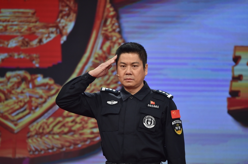 丁晓兵儿子丁涛的职务与成就，丁涛的职务与成就，继承父亲丁晓兵的精神与力量