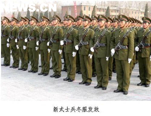 探索中国军队的新风貌，99式军装，探索中国军队新风貌，99式军装亮相展风采