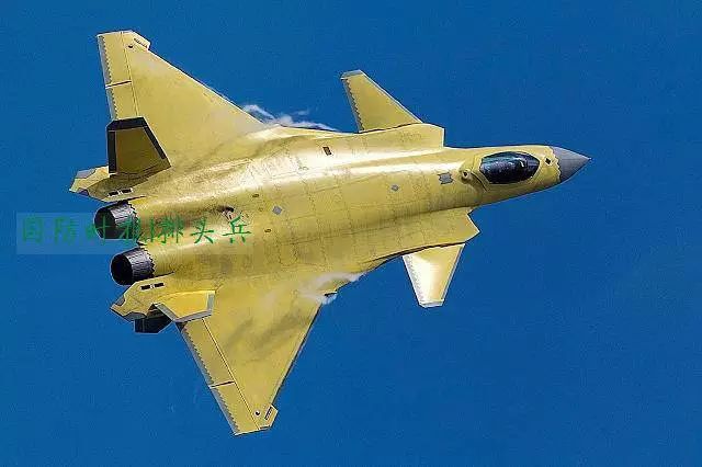 中国战机歼-20,五代机的杰出代表,中国五代战机歼-20的杰出风采