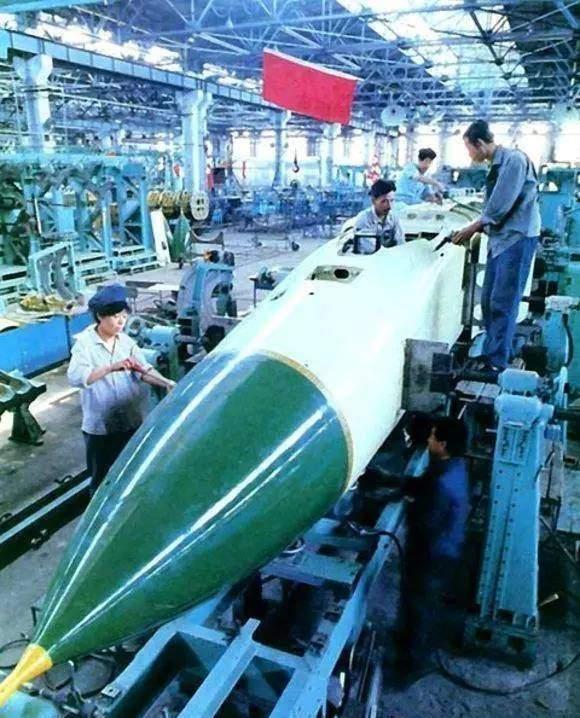 歼八战斗机多重，重量与性能的完美结合，歼八战斗机，重量与性能的完美融合