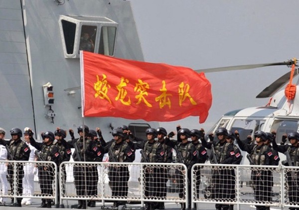 蛟龙突击队的新春祝福——热血团队的温暖拜年，蛟龙突击队热血团队的温暖新春祝福