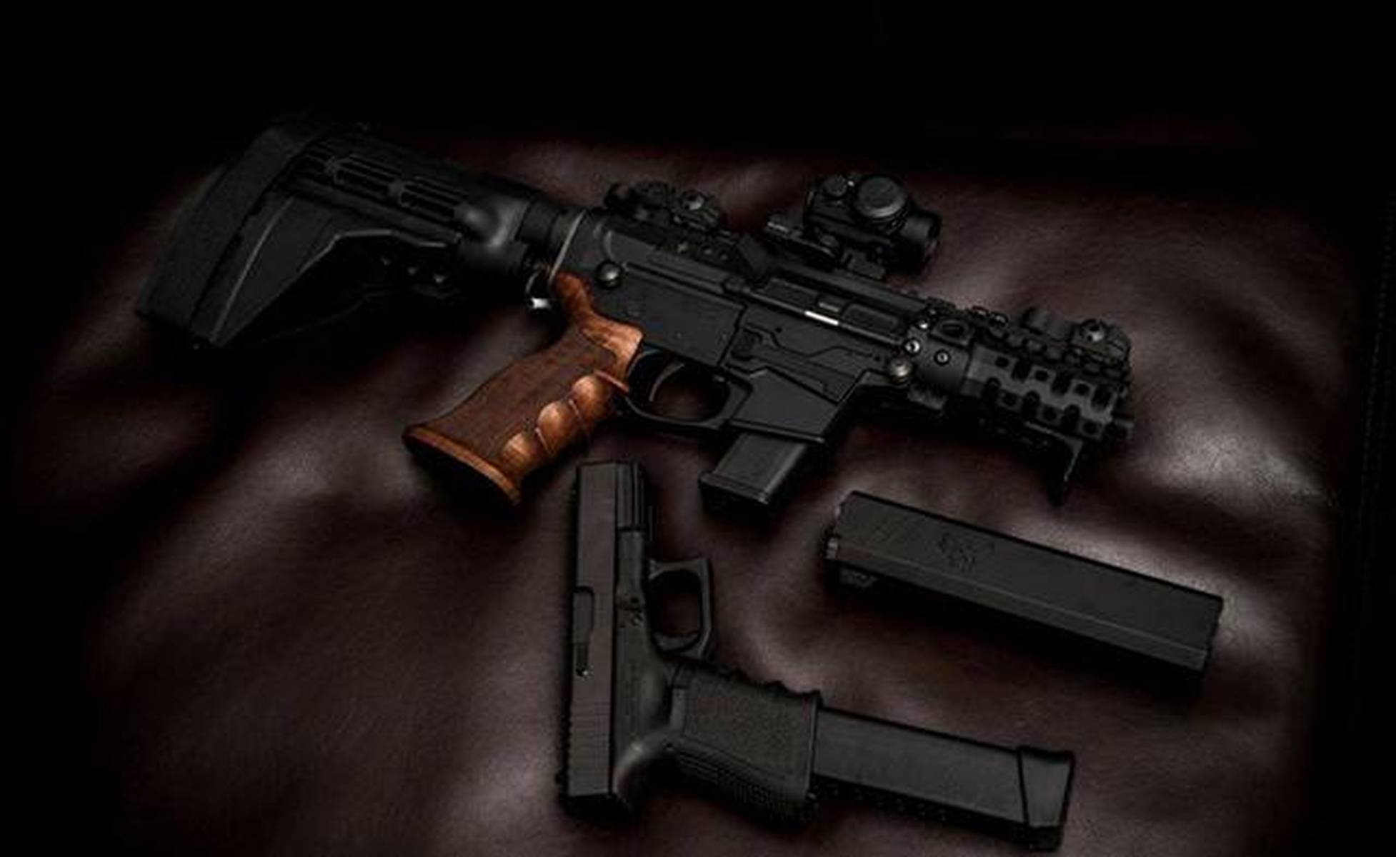 轻武器图片欣赏,探索军事美学的独特魅力,轻武器图片赏析,探索军事美学的魅力