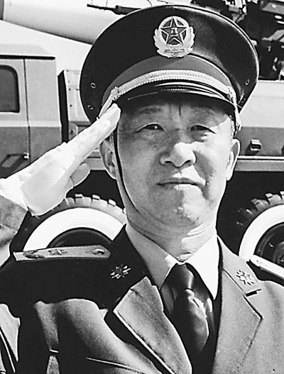 炮兵司令员艾，英勇无畏的军事领袖，炮兵司令员艾，英勇无畏的军事领袖风采