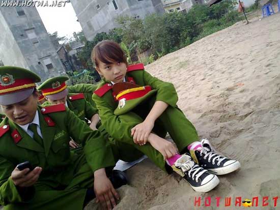 中国女兵，迷彩服下的坚韧与美丽，中国女兵，迷彩下的坚韧与美丽