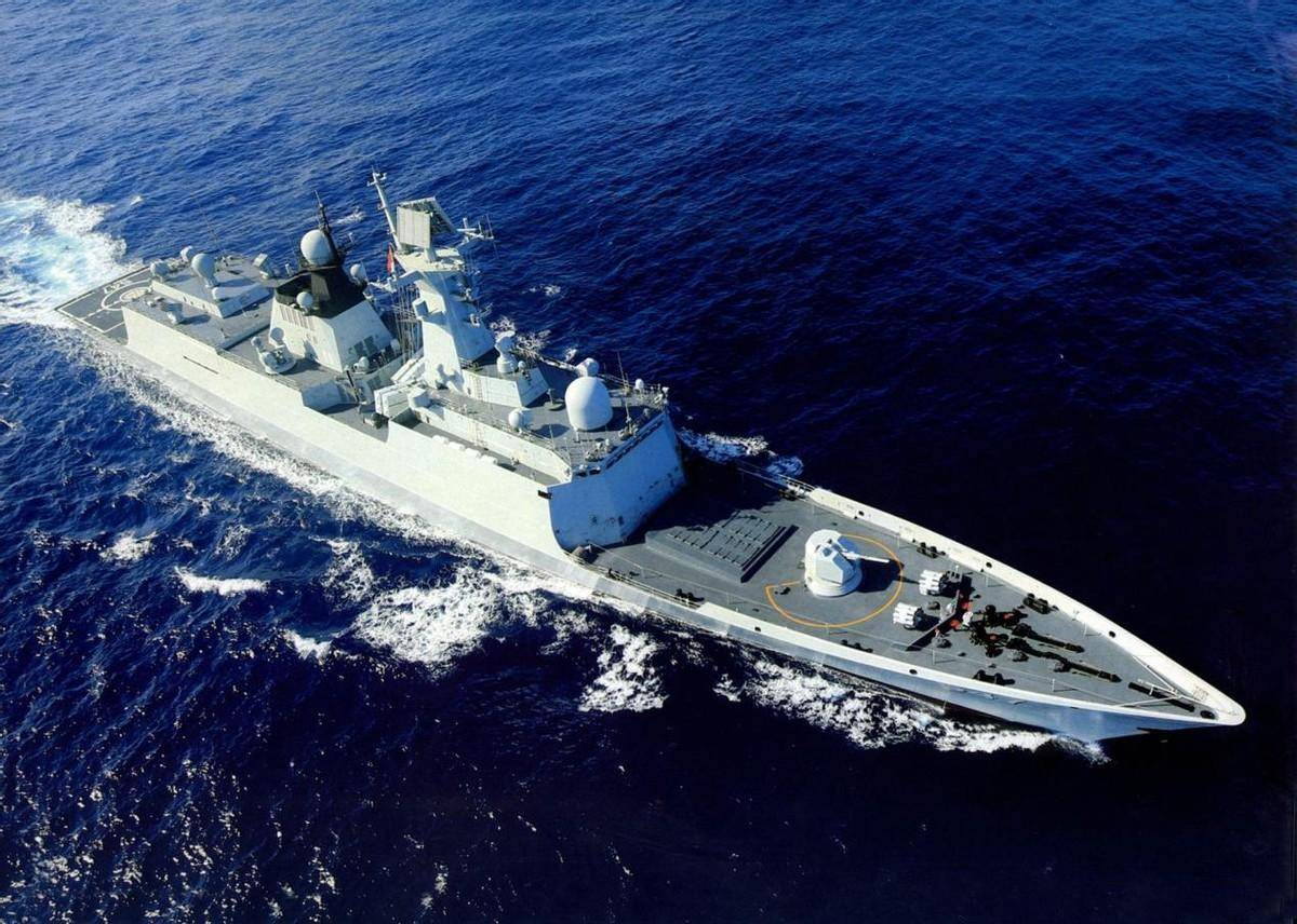 护卫舰的舰载武器，现代海战的关键要素，护卫舰舰载武器，现代海战的核心力量
