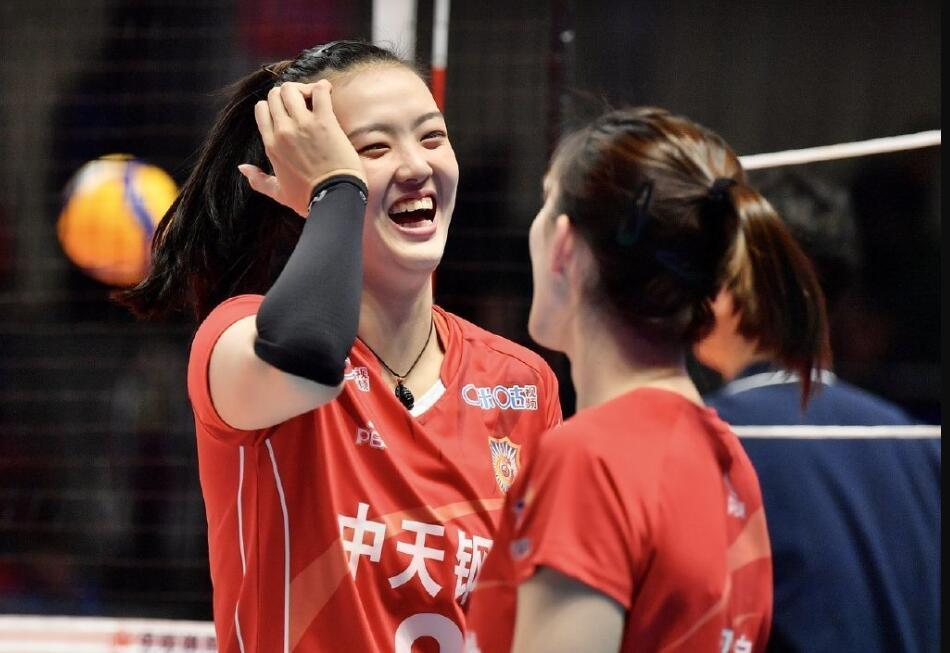 今天中国女排直播现场——热血与荣耀的碰撞，中国女排直播现场，热血碰撞荣耀时刻