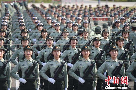 1995年武警军装的独特风采，1995年武警军装的独特魅力