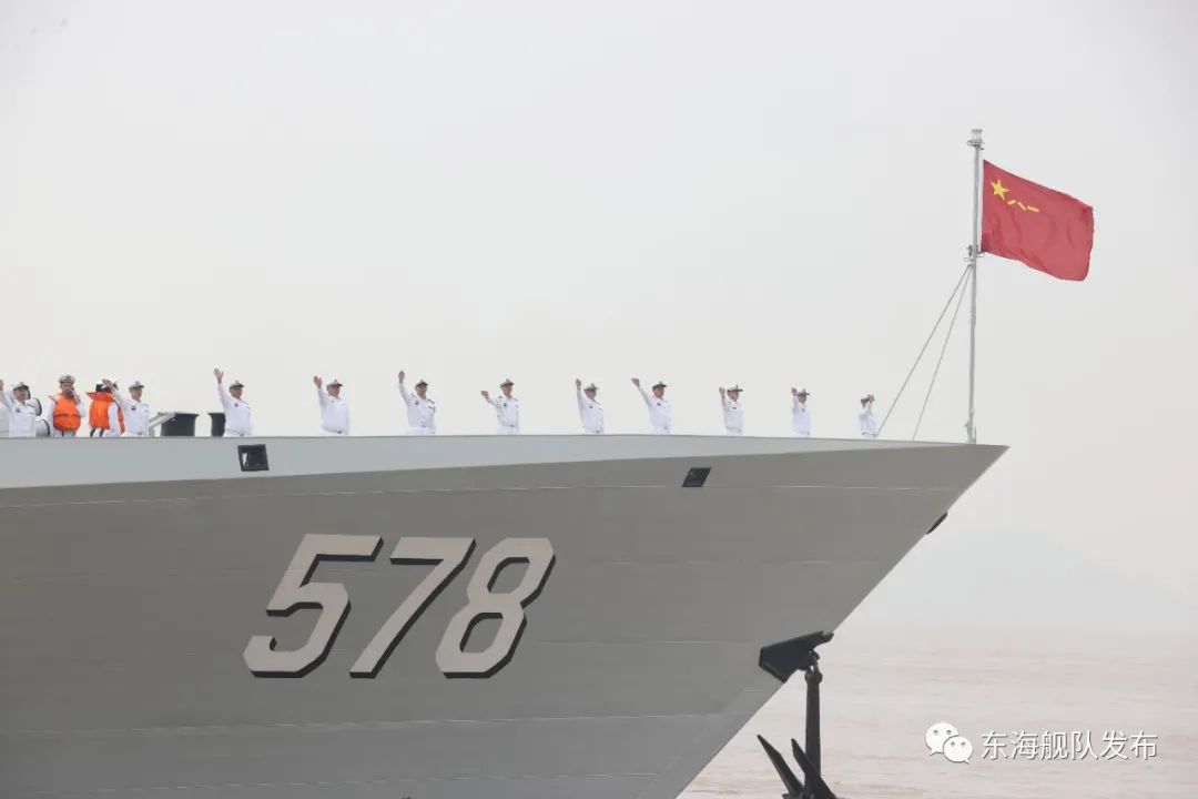 南京舰，现代驱逐舰的杰出代表，南京舰，现代驱逐舰的杰出典范