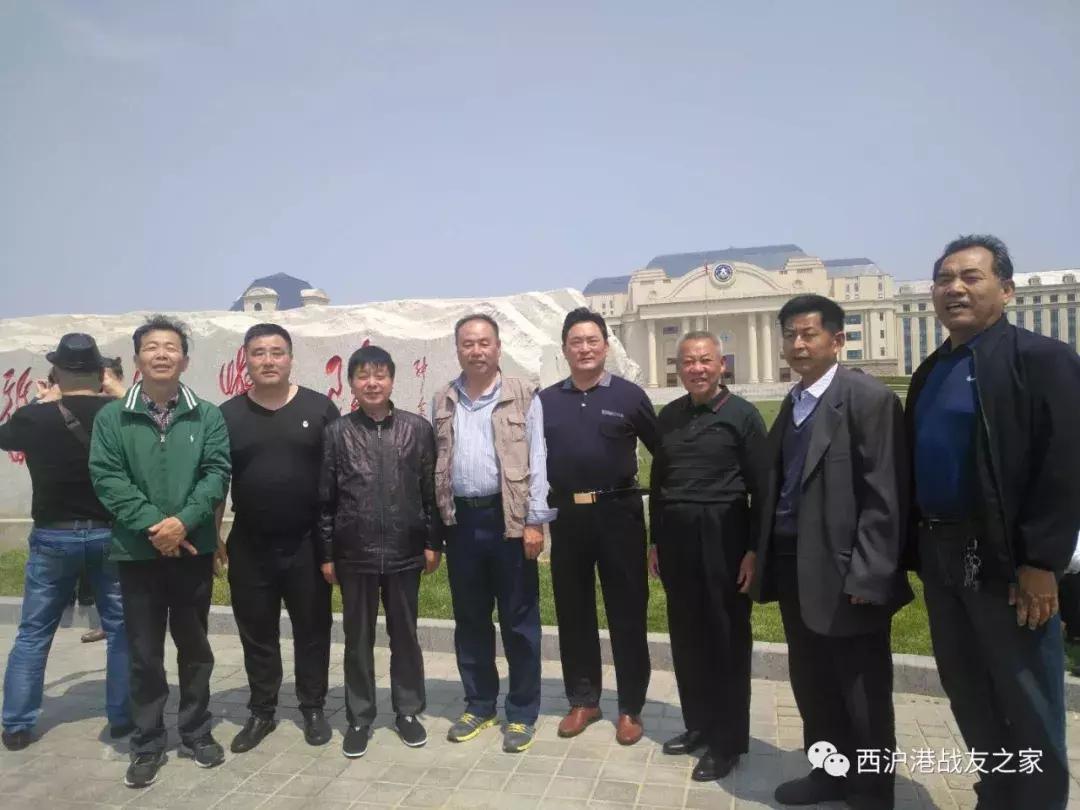 青岛潜艇学院，培养精英人才的摇篮，青岛潜艇学院，精英人才的培育摇篮