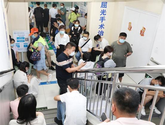 警校视力要求的重要性及其影响，警校视力要求的重要性及其深远影响