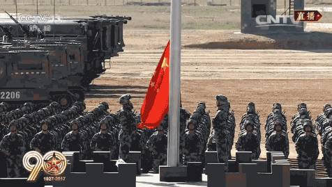 沙场阅兵——现代赞歌，沙场阅兵，现代军事力量的壮丽赞歌