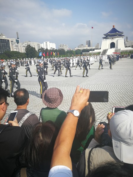 台湾局势持续紧张，已经围了多少天？，台湾局势持续紧张，紧张局势已持续多少天？