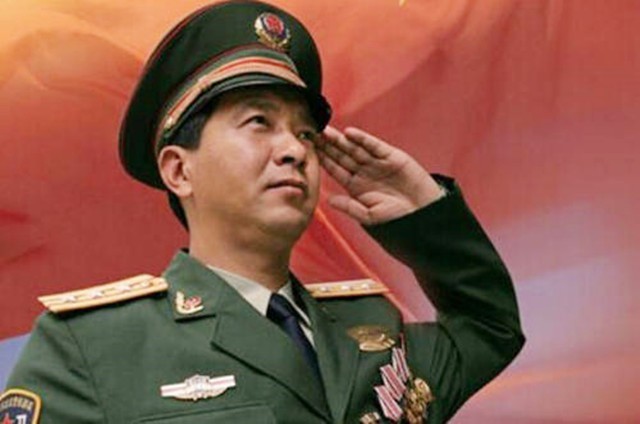 丁晓兵，铁血军魂的杰出代表，丁晓兵，铁血军魂的杰出代表典范