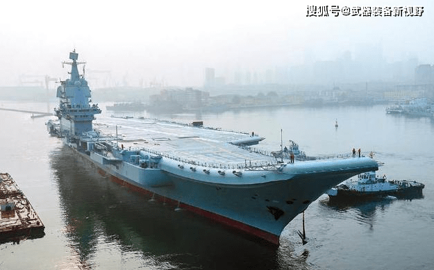 辽宁舰舰长军衔与工资，海军精英的荣耀与担当，辽宁舰舰长军衔与工资，海军精英的荣誉与责任之路