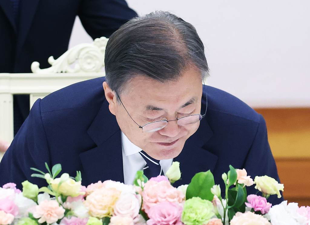 文在寅捐款500万韩元，展现人道关怀与责任担当，文在寅捐款500万韩元展现人道关怀与担当责任之心