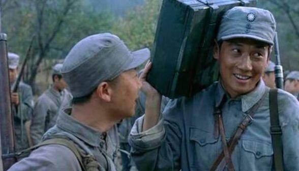 女兵中同样有美丽的风景线,女兵中的独特魅力,军中美丽风景线