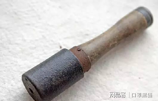 裤裆里藏手雷，现实与幻想的交织，裤裆里藏手雷，现实与幻想的惊险交织