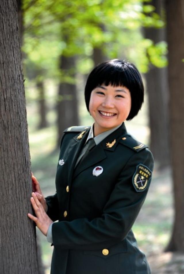 武警军花，绽放的荣耀与担当，武警军花，荣耀与担当的绽放