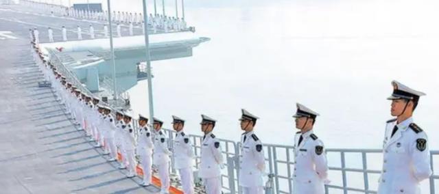 中国海军石家庄号导弹驱逐舰，捍卫海洋权益的钢铁长城，中国海军石家庄号导弹驱逐舰，捍卫海洋权益的坚固盾牌