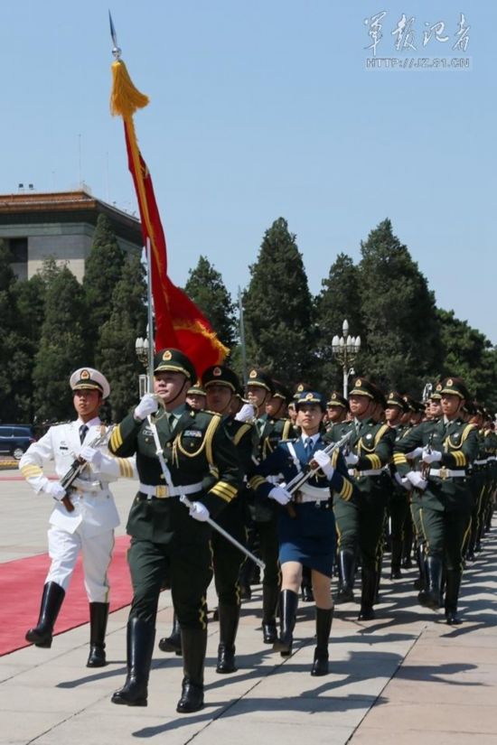 中国人民解放军仪仗队中的女兵，荣耀与担当，中国人民解放军仪仗队女兵的荣耀与担当