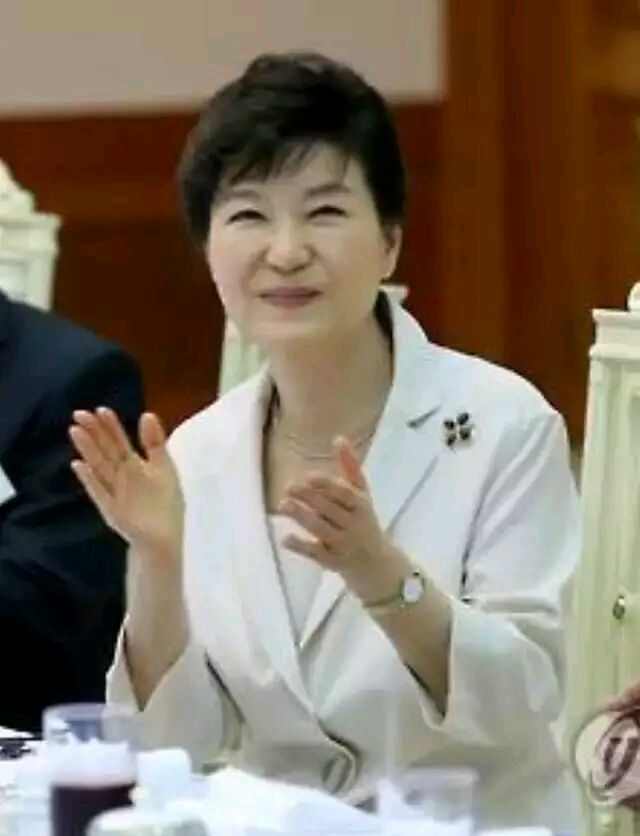 关于朴槿惠的男宠传闻及解读，朴槿惠身边的男宠传闻深度解读