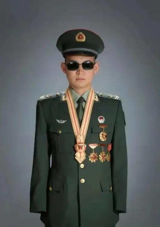 八一勋章，普通人能否荣获此殊荣？，八一勋章，普通人能否荣膺此殊荣？