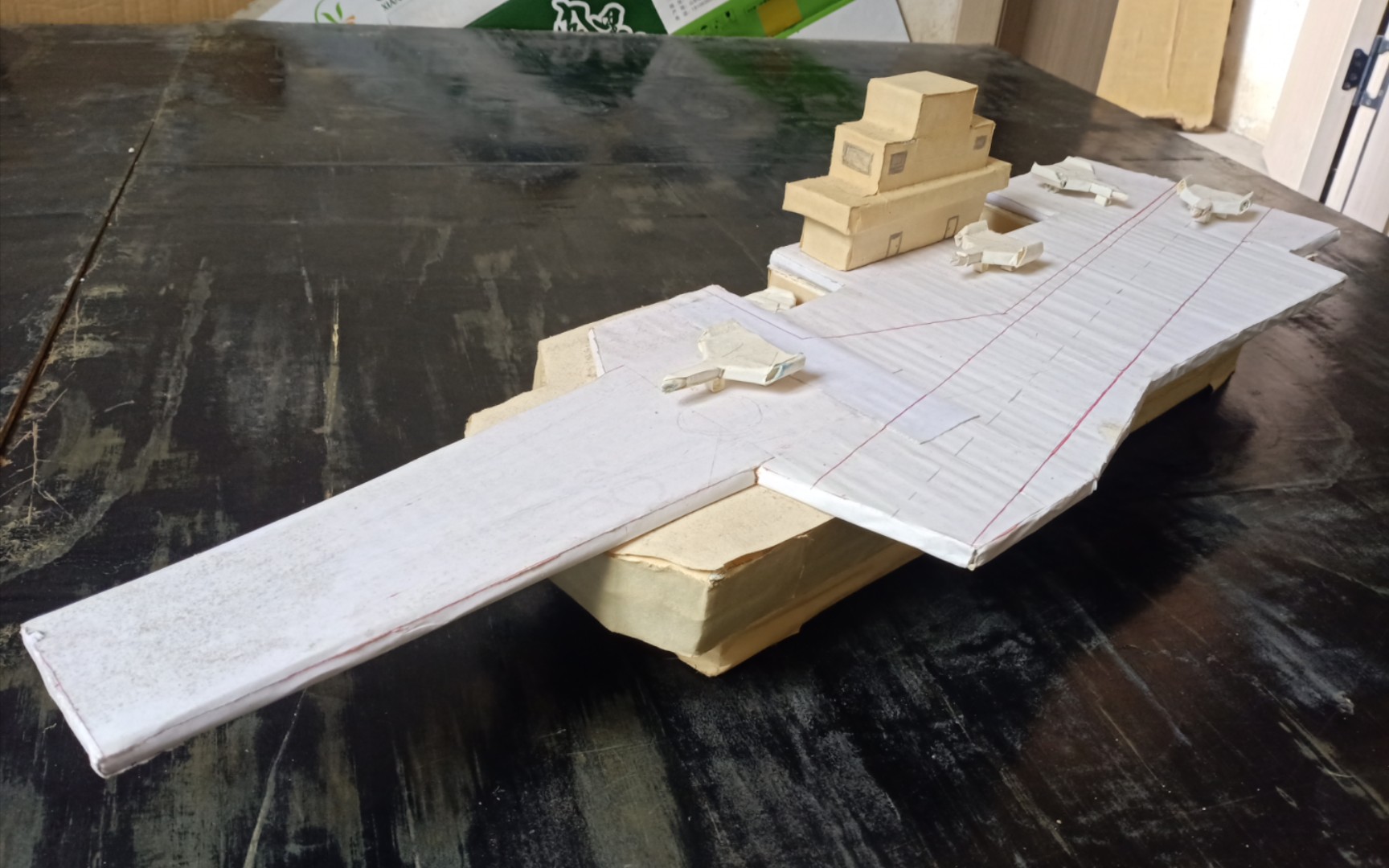 怎样制作航空母舰模型，航空母舰模型制作指南