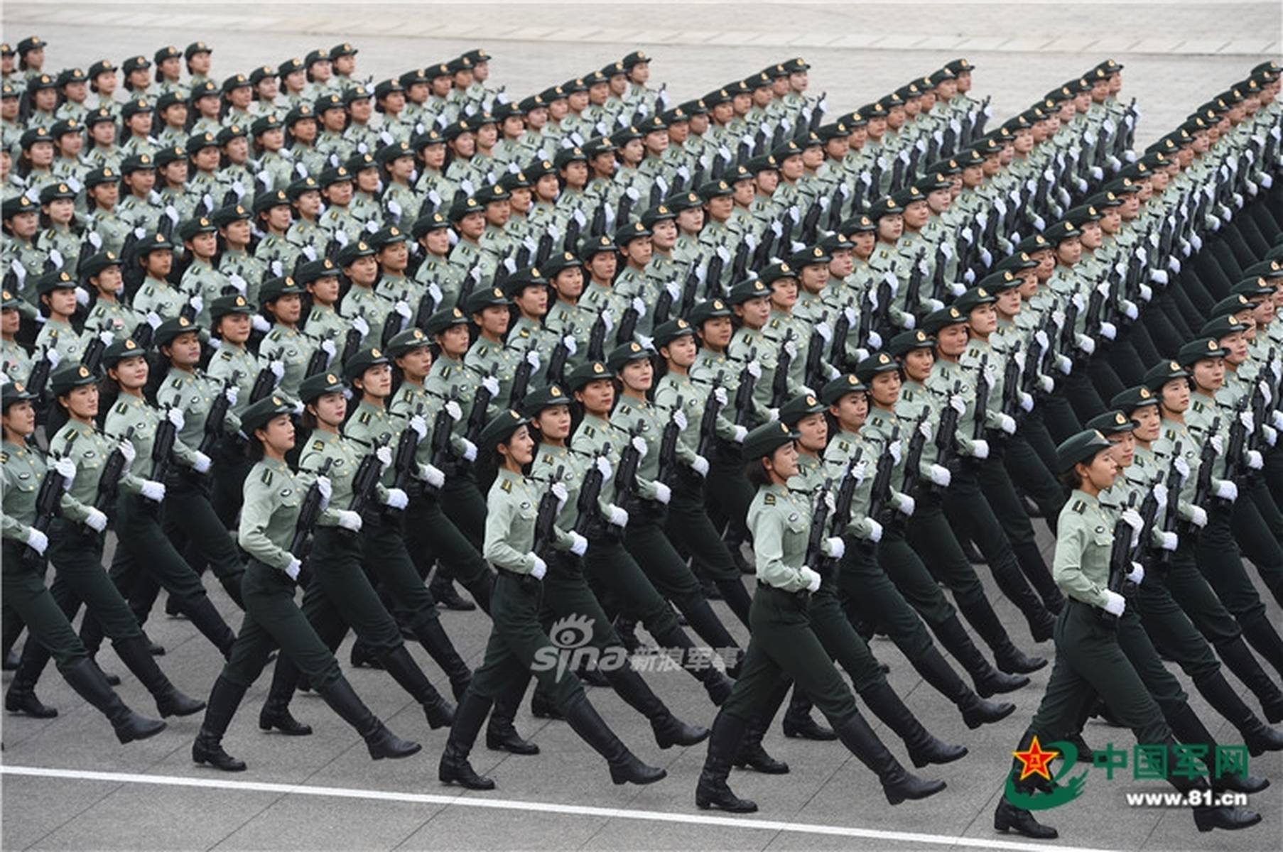 女兵方队阅兵活动回顾，荣耀与力量的展现，女兵方队阅兵荣耀回顾，力量与风采的展现