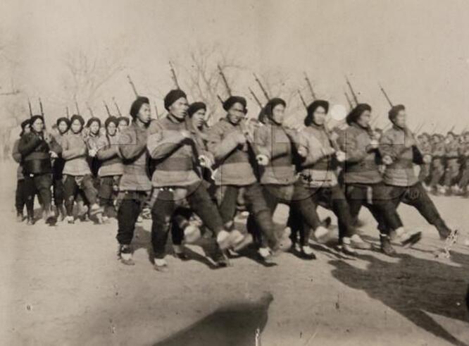 国庆大阅兵与百年纪念，共筑辉煌，国庆大阅兵与百年纪念，共同铸就辉煌时刻