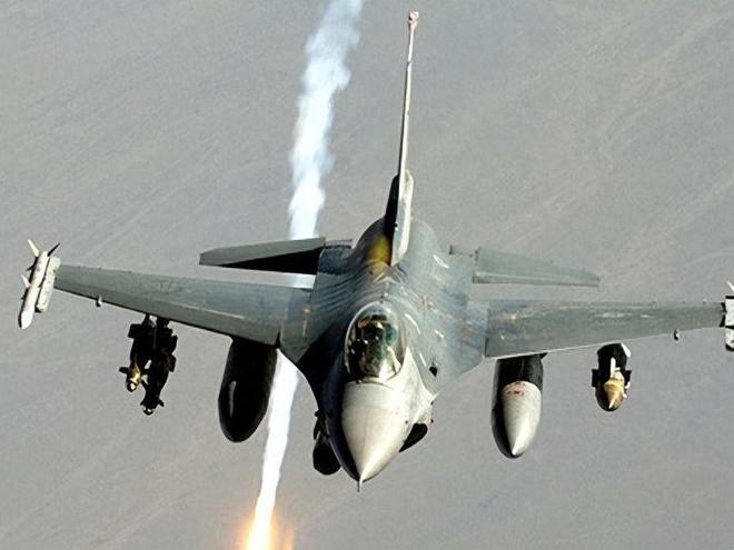揭秘F-16战机宣传片背后的故事，揭秘F-16战机宣传片幕后故事