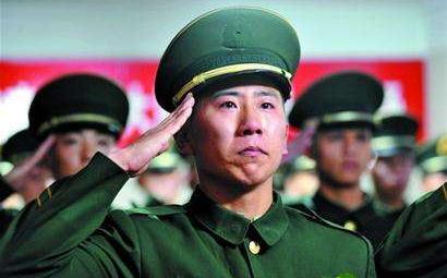 当兵退伍能拿多少钱，解析退伍军人经济待遇及其相关因素，解析退伍军人经济待遇，退伍费究竟有多少？相关影响因素一览无余。