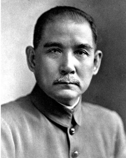 中国收到俄罗斯紧急提醒，孙小头开国纪念币的重要性及其背后故事，孙小头开国纪念币重要性揭秘，中俄紧急提醒背后的故事
