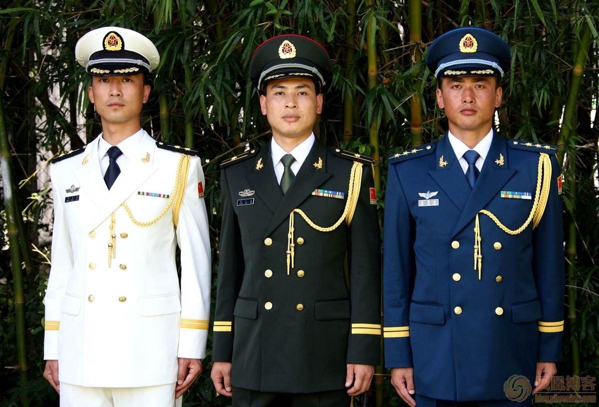 火箭军换发新军服时间，重塑军事形象，展现新时代风采，火箭军换发新军服重塑军事形象，展现新时代风采风采
