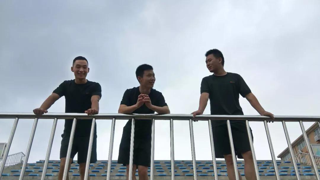 我军现行士官制度，内涵、特点与发展，我军士官制度的内涵、特点与发展解析