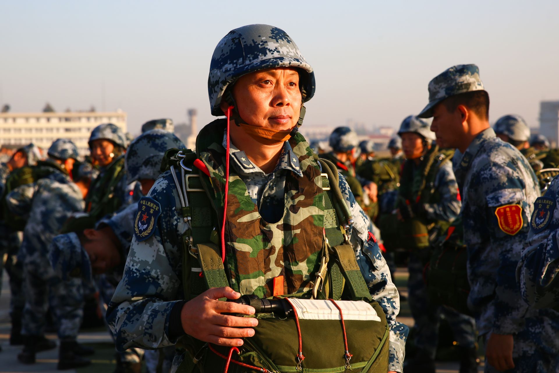 空降兵第15军领导参加的重要活动及其意义，空降兵第15军领导参与重大活动的意义与影响