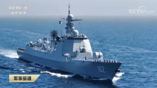 中国海军新型驱逐舰052D在巴基斯坦的友好访问与海上合作，中国海军新型驱逐舰052D访问巴基斯坦，深化海上合作与友好交流