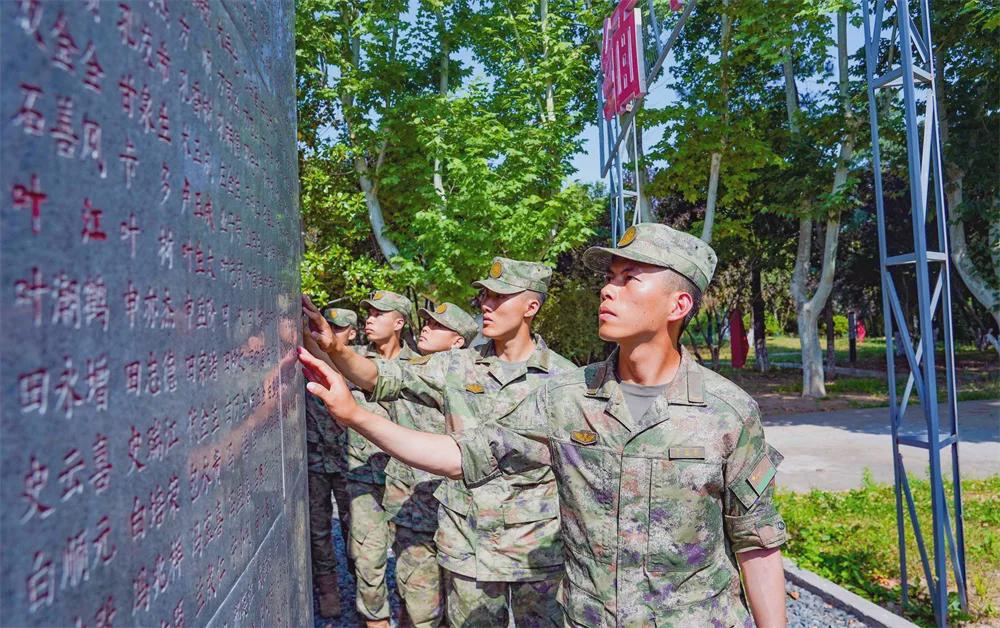 第71集团军，新时代的钢铁长城，第71集团军，新时代钢铁长城的骄傲守护者