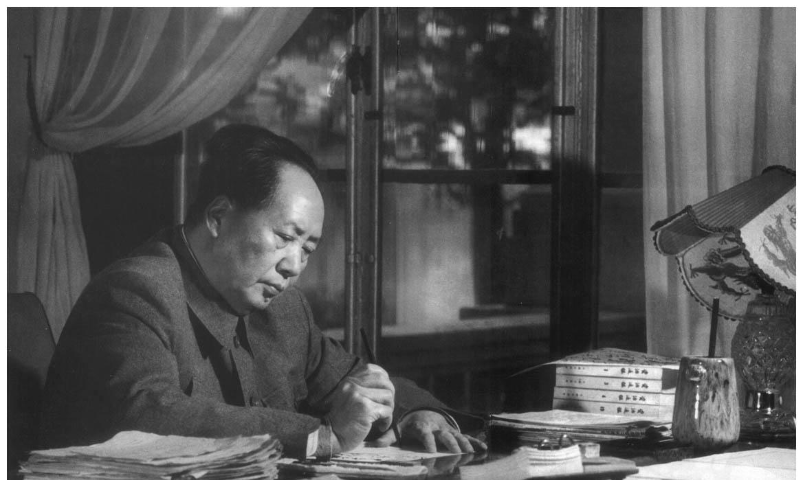 中国人民志愿军跨过鸭绿江奔赴朝鲜战场的时间，英勇的抗美援朝壮举，中国人民志愿军抗美援朝渡江壮举，英勇奔赴朝鲜战场
