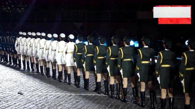 中国女兵仪仗队在白俄罗斯阅兵，展现国际友好与军威风采，中国女兵仪仗队白俄罗斯阅兵，展现国际友好与军威荣耀