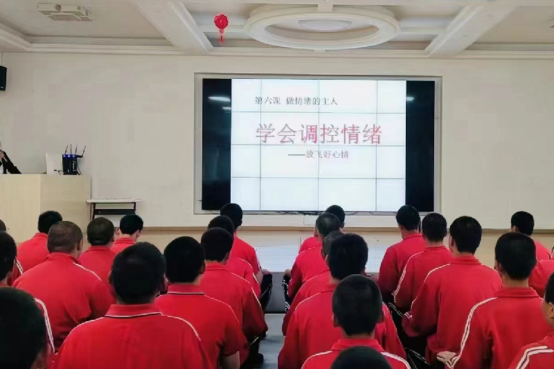 连云港军事化封闭式学校的独特育人模式，连云港军事化封闭式学校独特育人模式揭秘