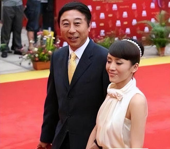祁发宝与祁红宝的婚姻状况探究，祁发宝与祁红宝婚姻状况揭秘