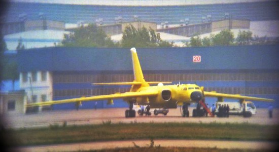 亚轨道轰炸机首飞成功，开创军事航空新篇章的官方新闻，亚轨道轰炸机成功首飞，军事航空领域迈入新时代