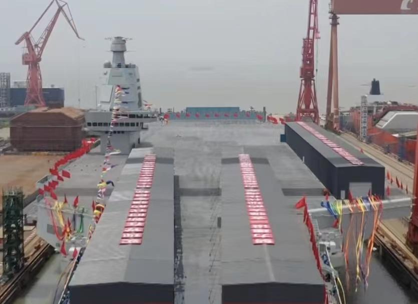航母下水深度，揭秘海洋巨无霸的深潜能力，揭秘航母下水深度，海洋巨无霸的深潜能力探究