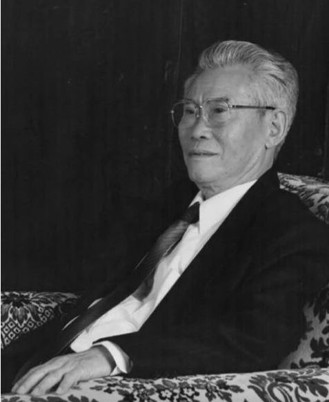 彭士禄PPT，引领科技创新的卓越人物，彭士禄PPT，科技创新的领航者，卓越人物的典范