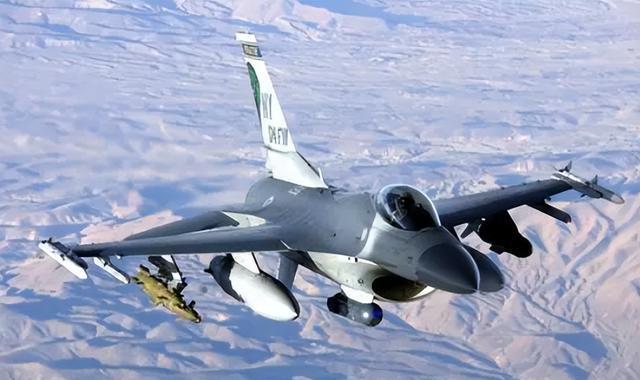 揭秘F-16泄密事件，影响与启示，揭秘F-16泄密事件，影响与启示分析