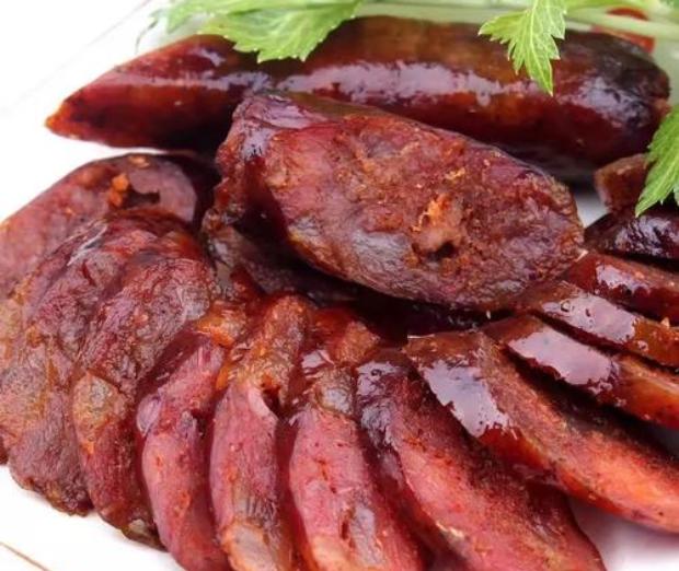 歼-10战斗机起飞所需的油量分析，歼-10战斗机起飞油量深度解析